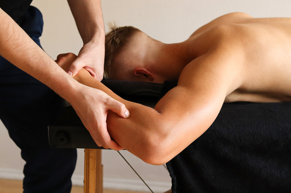 Massages énergétiques hommes près de Roussillon